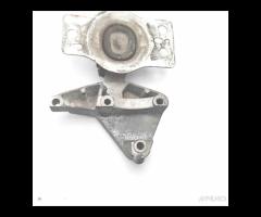 8200108112 Supporto sospensione motore Renault Meg - 10