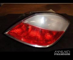 FANALINO POSTERIORE DESTRO OPEL ASTRA H 2006