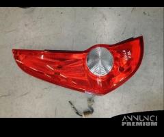 FANALINO POSTERIORE SINISTRO OPEL AGILA B 2014