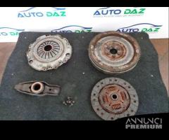 KIT FRIZIONE VOLANO SKODA FABIA 5J 1.4 TDI 2009