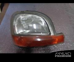 FARO ANTERIORE DESTRO PER RENAULT KANGOO 2001