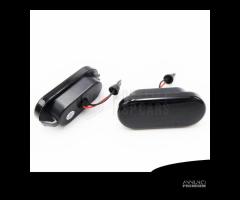 Frecce LED DINAMICHE VW GOLF 3 Laterali Nera CANbu