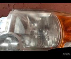 Faro anteriore sinistro LAND ROVER DISCOVERY (2007