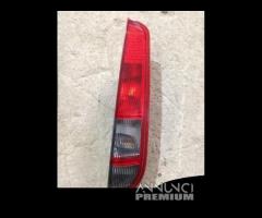 Fanale posteriore destro ford focus ll