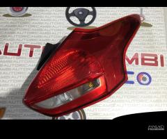 Fanale posteriore destro Ford Focus berlina (2015) - 1