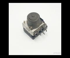 84440-2670 centralina pompa ABS freni Mitsubishi P - 7