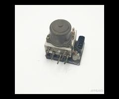 84440-2670 centralina pompa ABS freni Mitsubishi P - 9