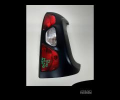 STOP FANALE POSTERIORE DESTRO FIAT Panda Cross 521 - 2