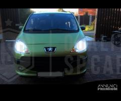 Lampadine LED H4 per fari Peugeot 1007 Luce Bianca