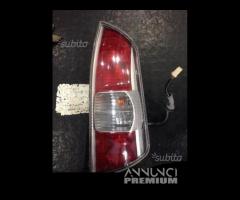 Fanale posteriore destro daihatsu sirion