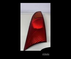 STOP FANALE POSTERIORE DESTRO FORD Focus Berlina 1