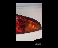 STOP FANALE POSTERIORE DESTRO FORD Focus Berlina 1 - 8