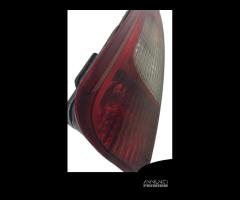 STOP FANALE POSTERIORE DESTRO FORD Focus C-Max Ser