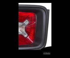 STOP FANALE POSTERIORE DESTRO JEEP Renegade Serie