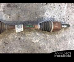 Semiasse anteriore sinistro Renault Scenic III 1.9