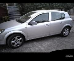 Ricambi usati o auto intera opel astra 1.7 d 2006