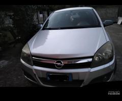 Ricambi usati o auto intera opel astra 1.7 d 2006 - 9