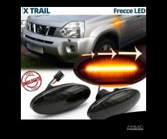 Frecce LED Dinamiche per Nissan X-Trail 2 T31 Nere