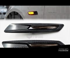 Frecce LED per BMW X3 E83 Carbonio + Lente Fumé