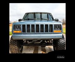 FARI Anteriori LED per Jeep Cherokee XJ OMOLOGATI