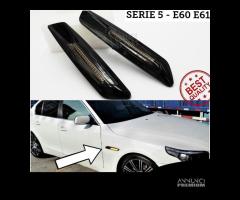 Frecce Laterali LED Bmw Serie 5 E60 E61 Nere Fumè