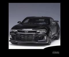 Modellino CHEVROLET CAMARO ZL1 Nero Scala 1:18 - 15