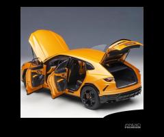 Modellino LAMBORGHINI URUS Arancio Boreal 1:18