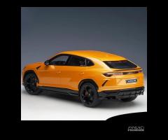 Modellino LAMBORGHINI URUS Arancio Boreal 1:18 - 15