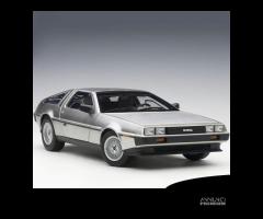 Modellino DELOREAN DMC-12 Finitura Satinata 1:18