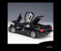 Modellino LAMBORGHINI DIABLO SE30 Nera Scala 1:18 - 2