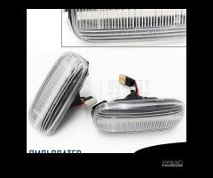 Frecce LED DINAMICHE per AUDI A8 D3 BIANCHE CANbus