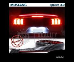 SPOILER Posteriore LED Ford MUSTANG Carbon Look