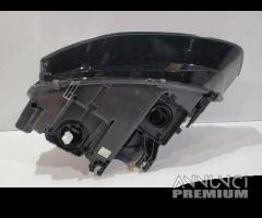 AUDI A4 B8 8K0 FARO ANTERIORE SOLLEVATORE XENON R