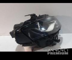 FARO XENON AUDI A4 B8 8K DESTRO - 13060