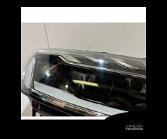 Audi A4 B9 Lift Faro Full Led Destra - 15975