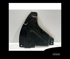 BMW E90 E87 Piastra paramotore centr. post.-16065