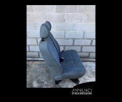 Sedile anteriore destro Renault Trafic 2005