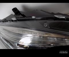 Mercedes Benz ML W166 Fanale Xenon / ILS destro -