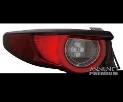 FANALE FANALINO POSTERIORE A LED MAZDA 3 DAL 2019