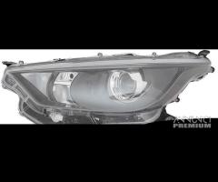 FARO TOYOTA YARIS 2020 C/LUCE DIURNA A LED - 1