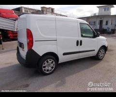 Doblo metano 2020 km 100000 porta laterale - 6