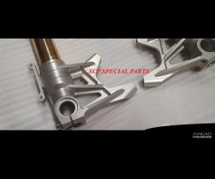 Piedini radiali per ducati forcelle showa ohlins - 3