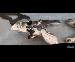 Ducati panigale v4 pedane racing spider cnc - 8