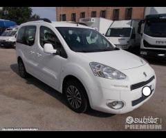 Peugeot partner 1.6 hdi 5 posti euro 5