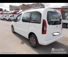 Peugeot partner 1.6 hdi 5 posti euro 5