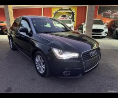 Audi A1 SB 1.6 tdi 90cv Led Navi Bicolor Neopatent