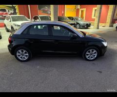 Audi A1 SB 1.6 tdi 90cv Led Navi Bicolor Neopatent