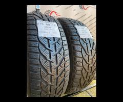 2 PNEUMATICI 215/60 R16 RIKEN INVERNALI 75%