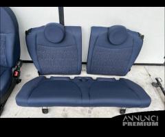 Sedili blu scuro Fiat 500 2021