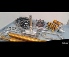 Ducati 748 996 998 allestimento moto ohlins brembo - 14